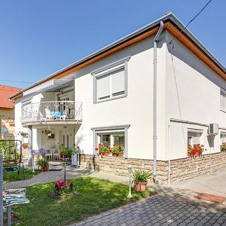 Ilona Apartman Héviz Zewnętrze zdjęcie