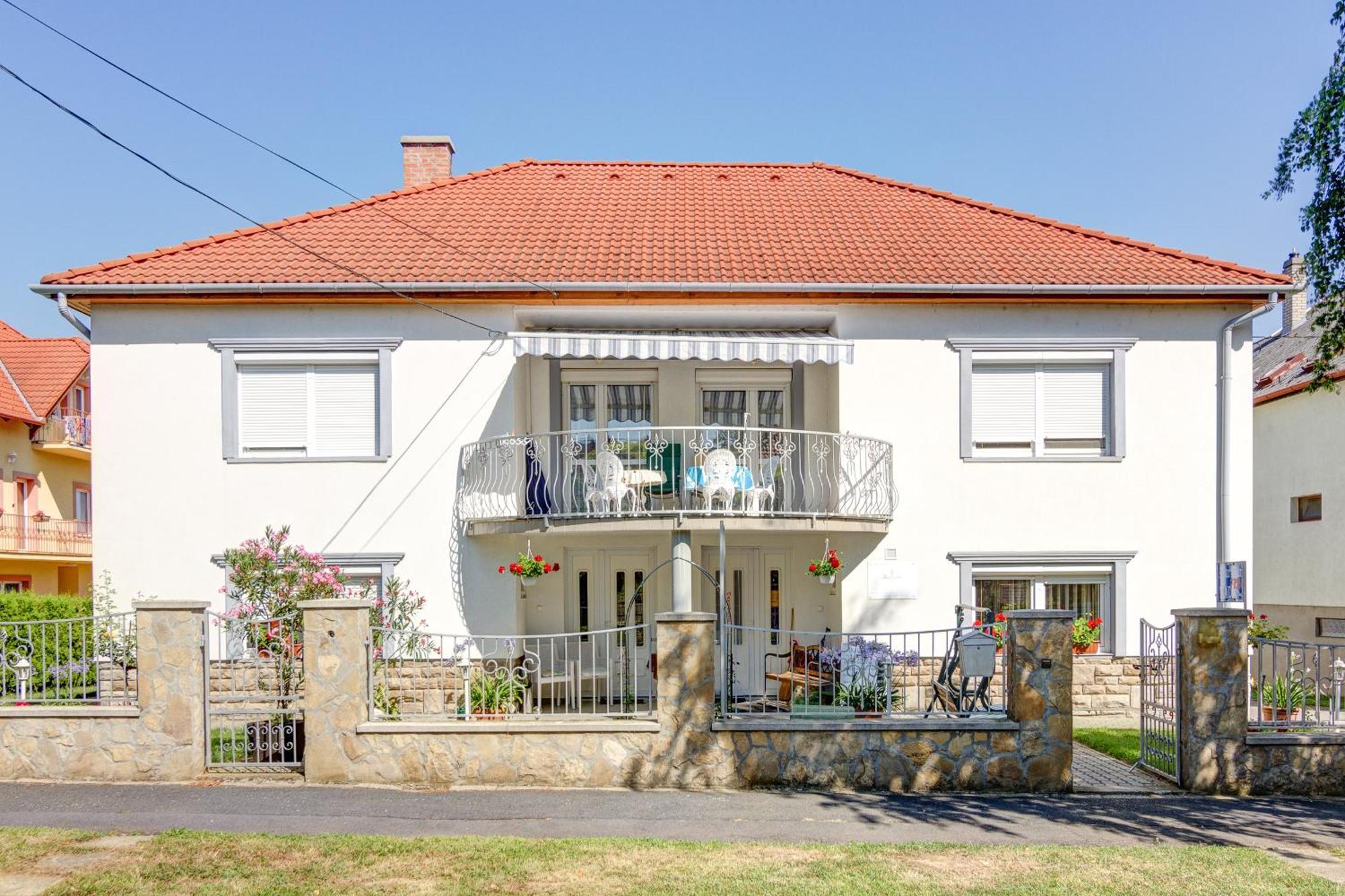 Ilona Apartman Héviz Zewnętrze zdjęcie