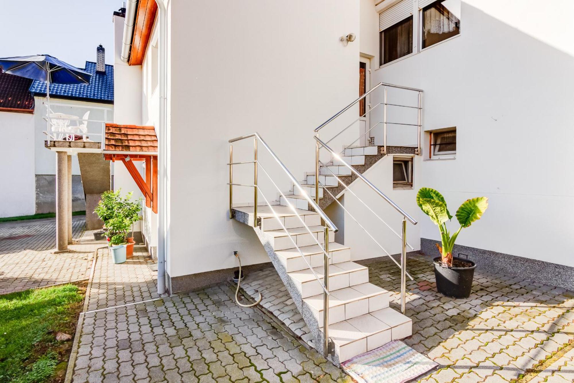 Ilona Apartman Héviz Zewnętrze zdjęcie